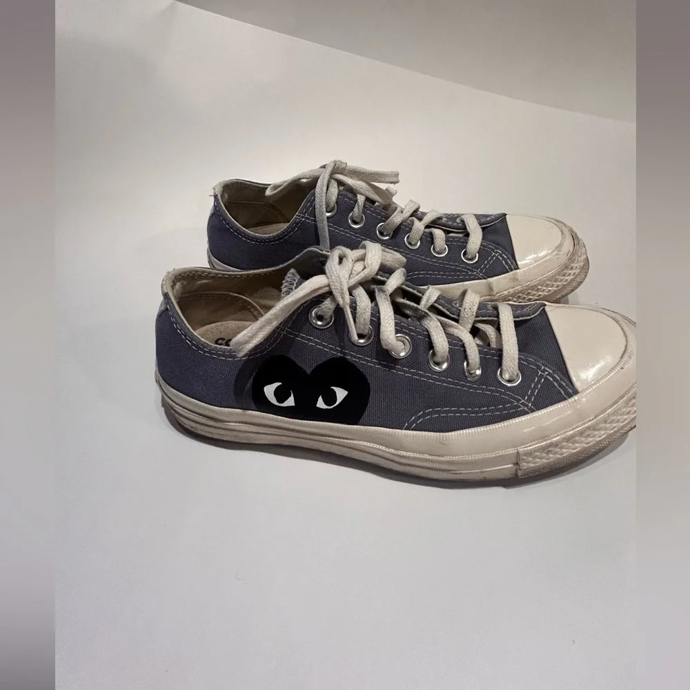 Comme des Garçons Play x Converse Chuck 70 Low Top grey iconic black heart SZ 7